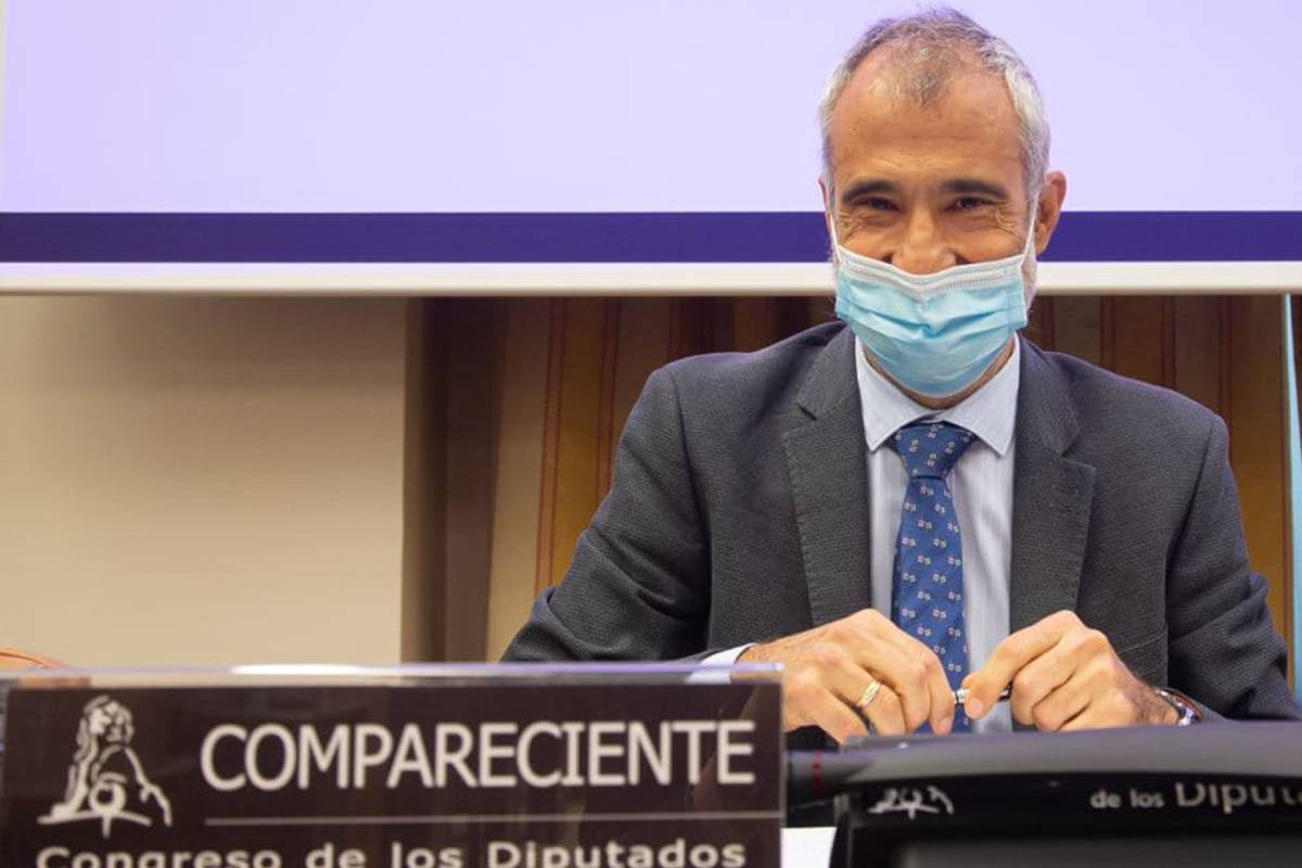José Manuel Torralba, vicepresidente de la COSCE, antes de su intervención en la Comisión de Ciencia (Foto: Congreso).