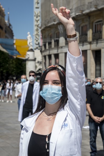 Protesta de una residente en el centro de Madrid (José Luis Pindado)