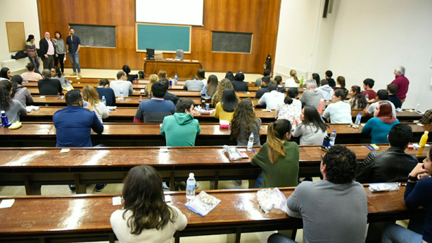 Medico chequear en ingles